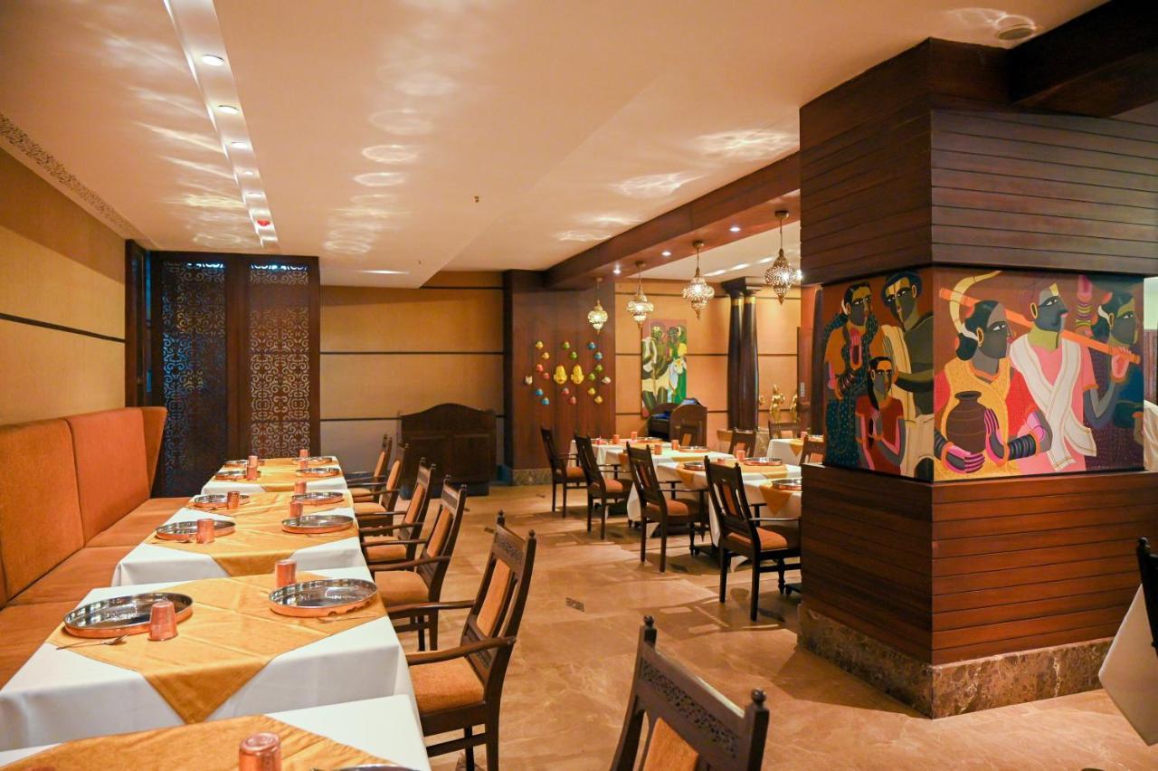 Katriya Hotel And Tower Hyderabad Exterior foto