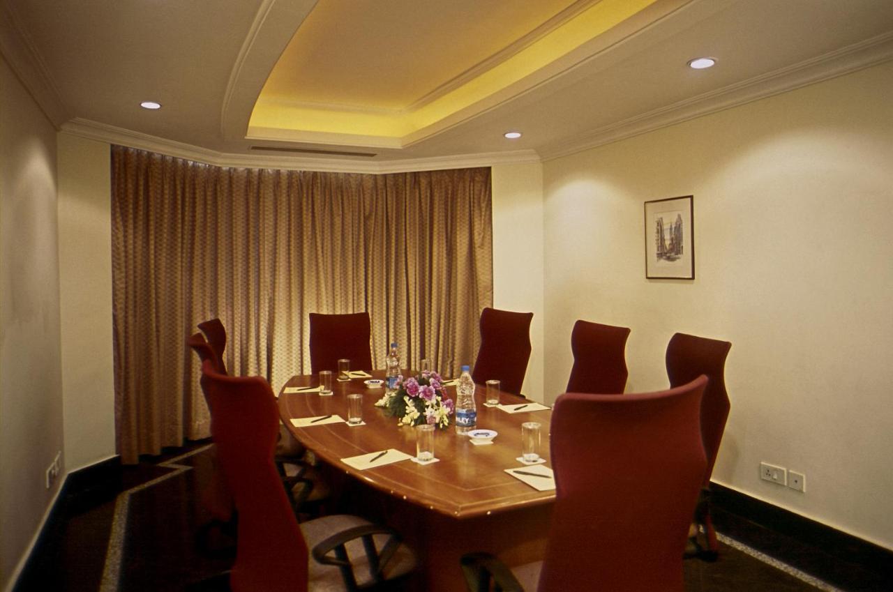 Katriya Hotel And Tower Hyderabad Exterior foto